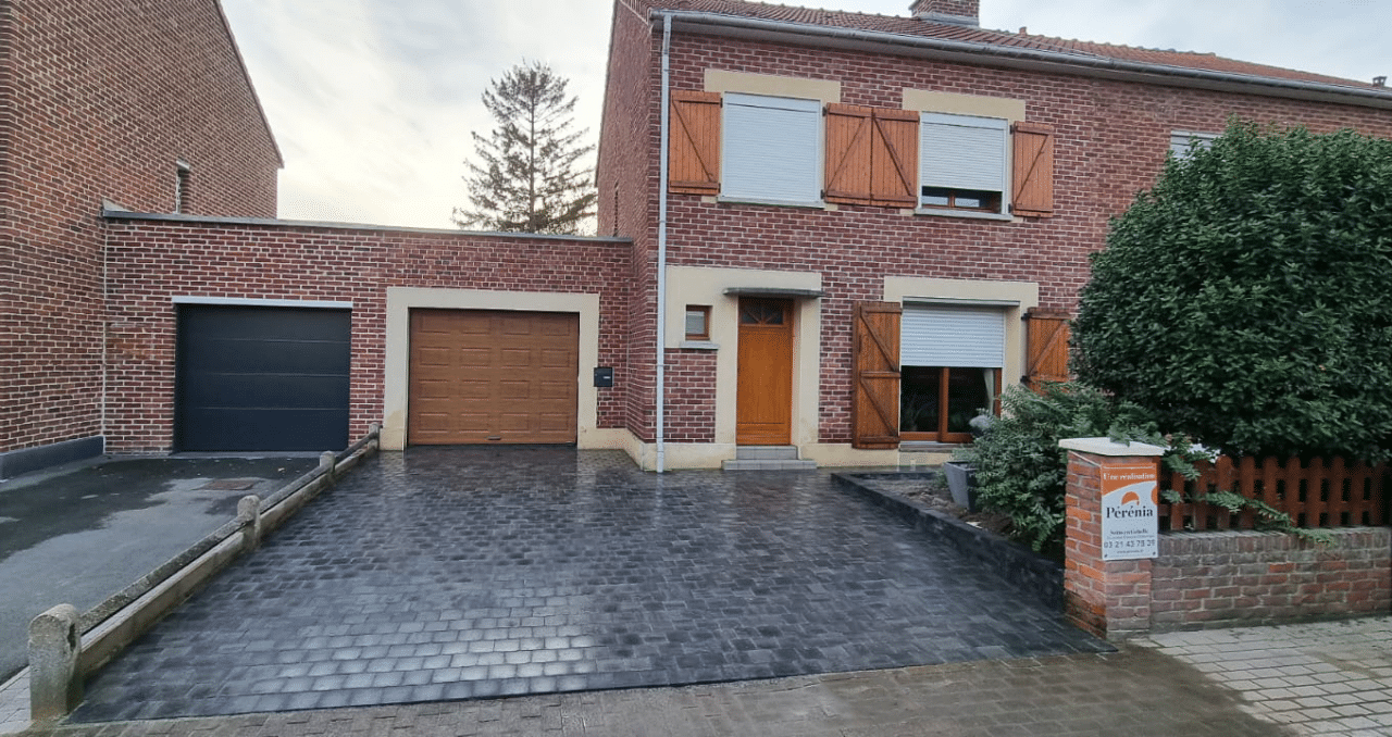 Entrée de garage en pavage