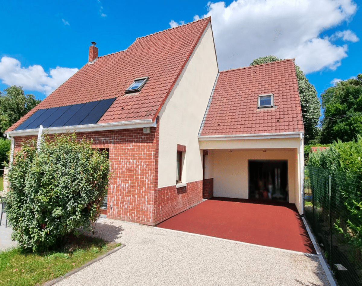 Allée garage en enrobé rouge