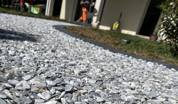 allée en gravier