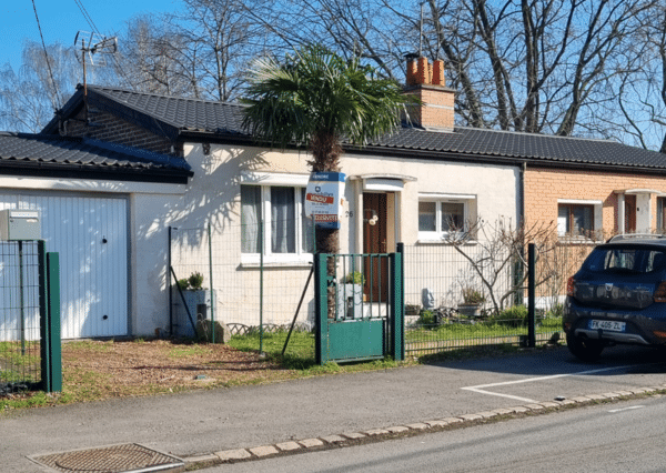 Entrée de maison en enrobé