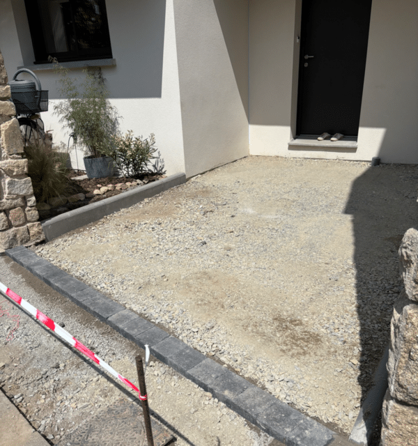 Entrée de maison en enrobé