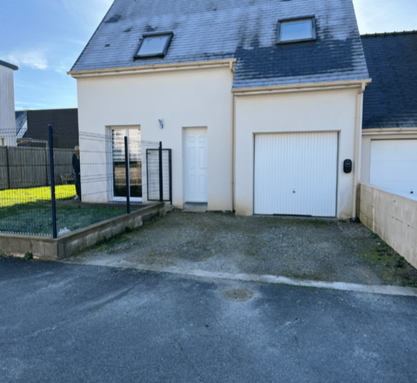 entrée de maison en enrobé