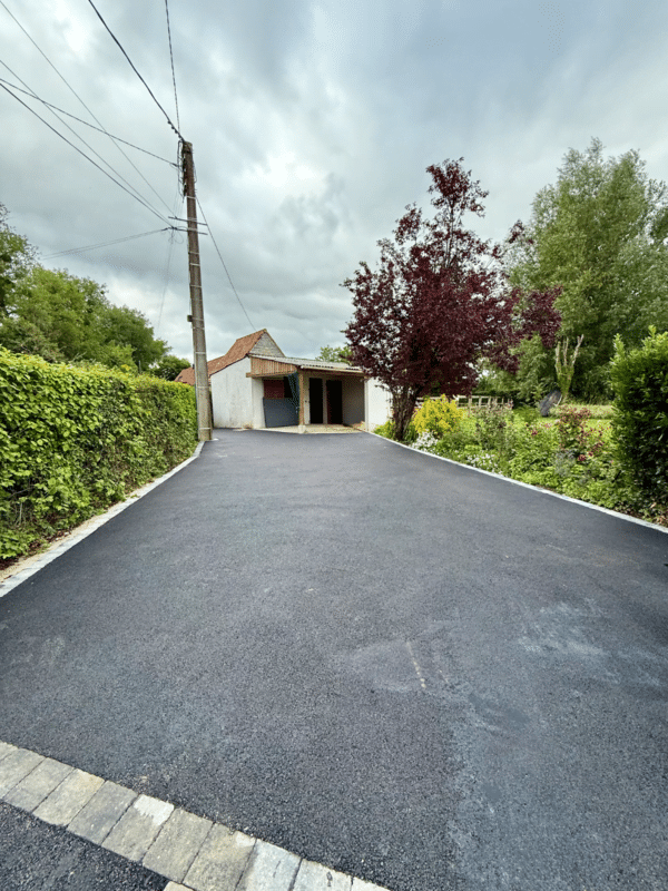 allée de garage en enrobé