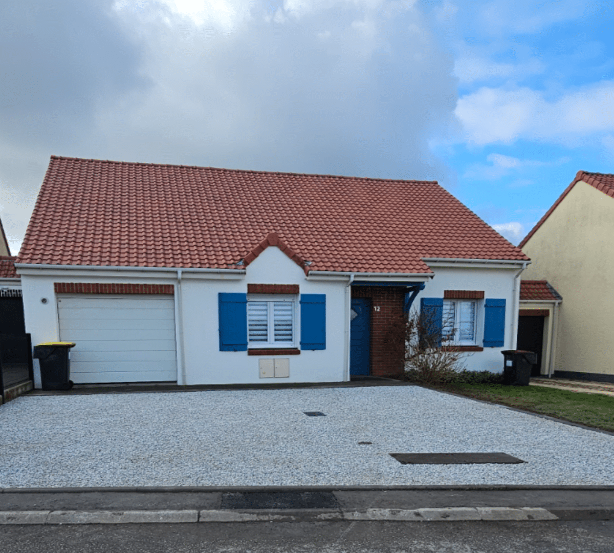 entrée de maison en alvéolia