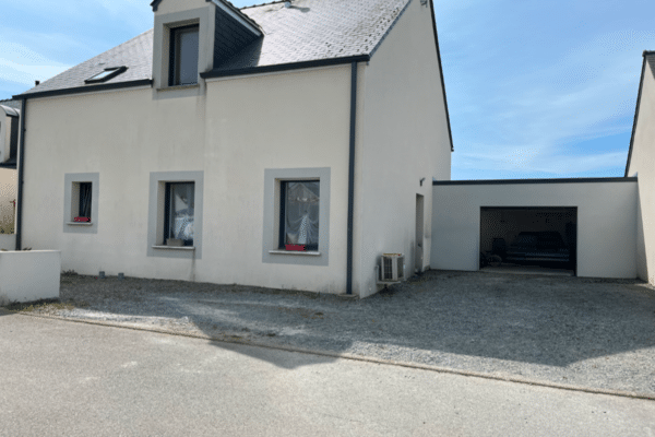entrée de maison en enrobé