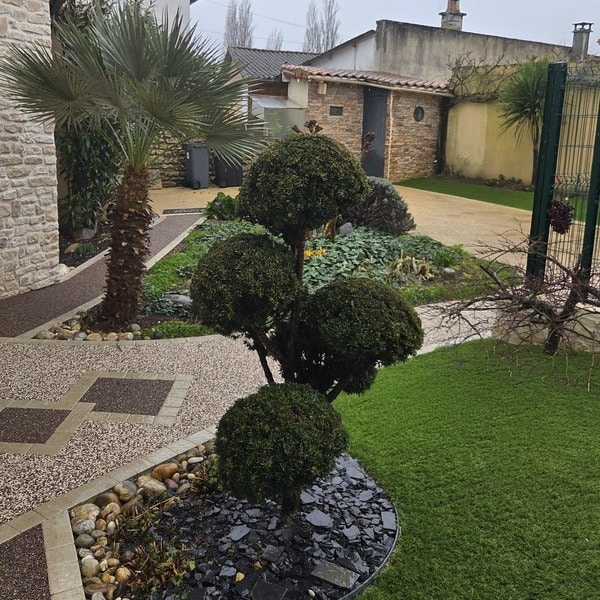 jardin en gazon synthétique