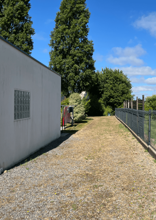 Entrée de garage en enrobé