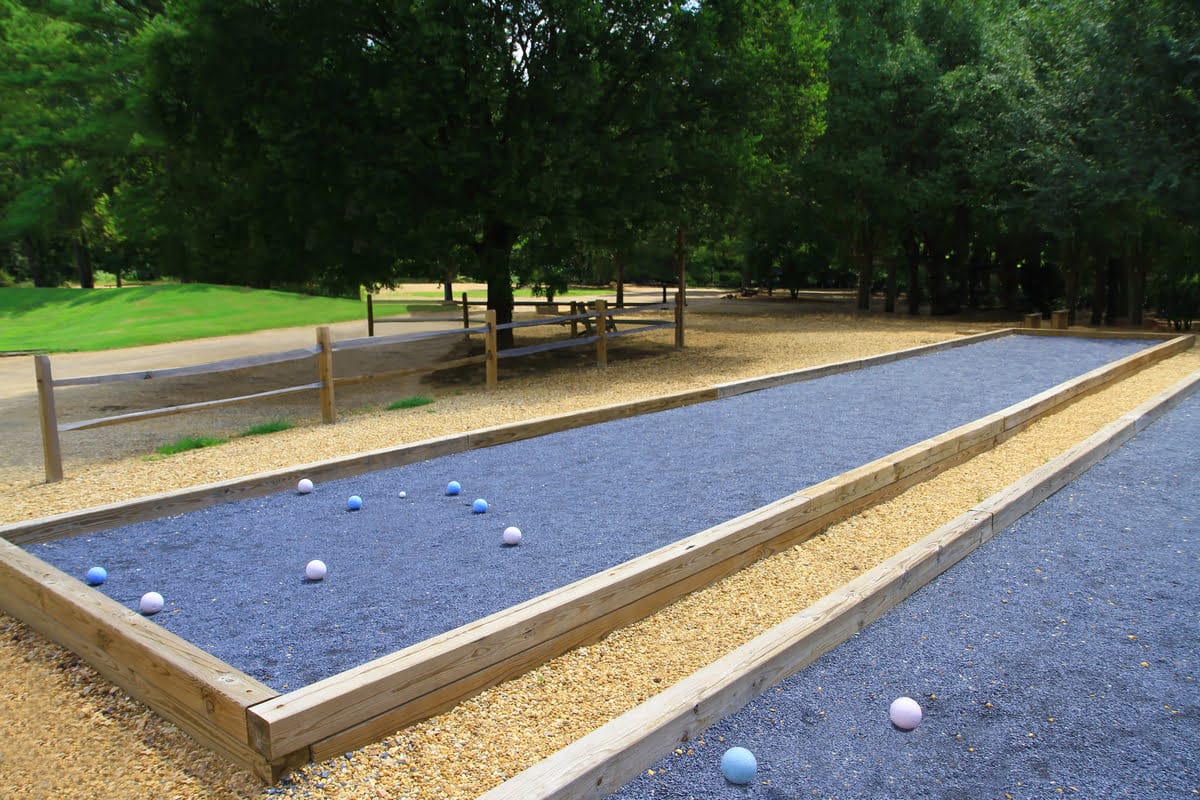 https://perenia.fr/wp-content/uploads/2026/09/Terrain-de-boules.jpg
