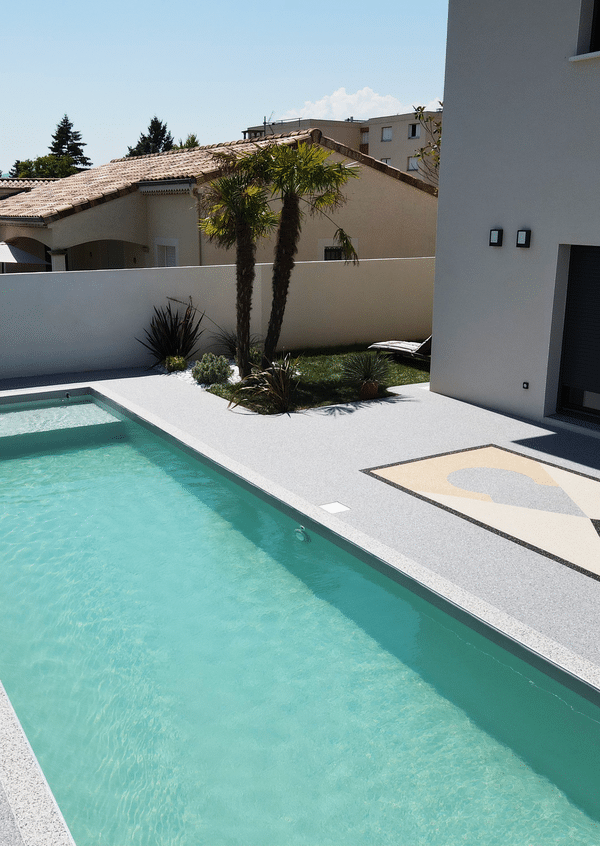 https://perenia.fr/wp-content/uploads/2026/09/piscine_resine.png