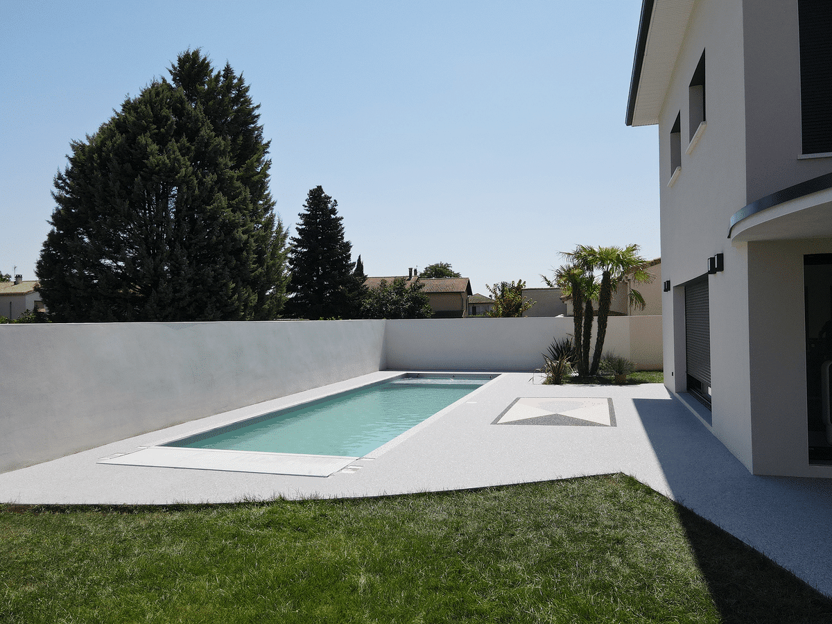 https://perenia.fr/wp-content/uploads/2026/09/plagepiscine_resine-1.png