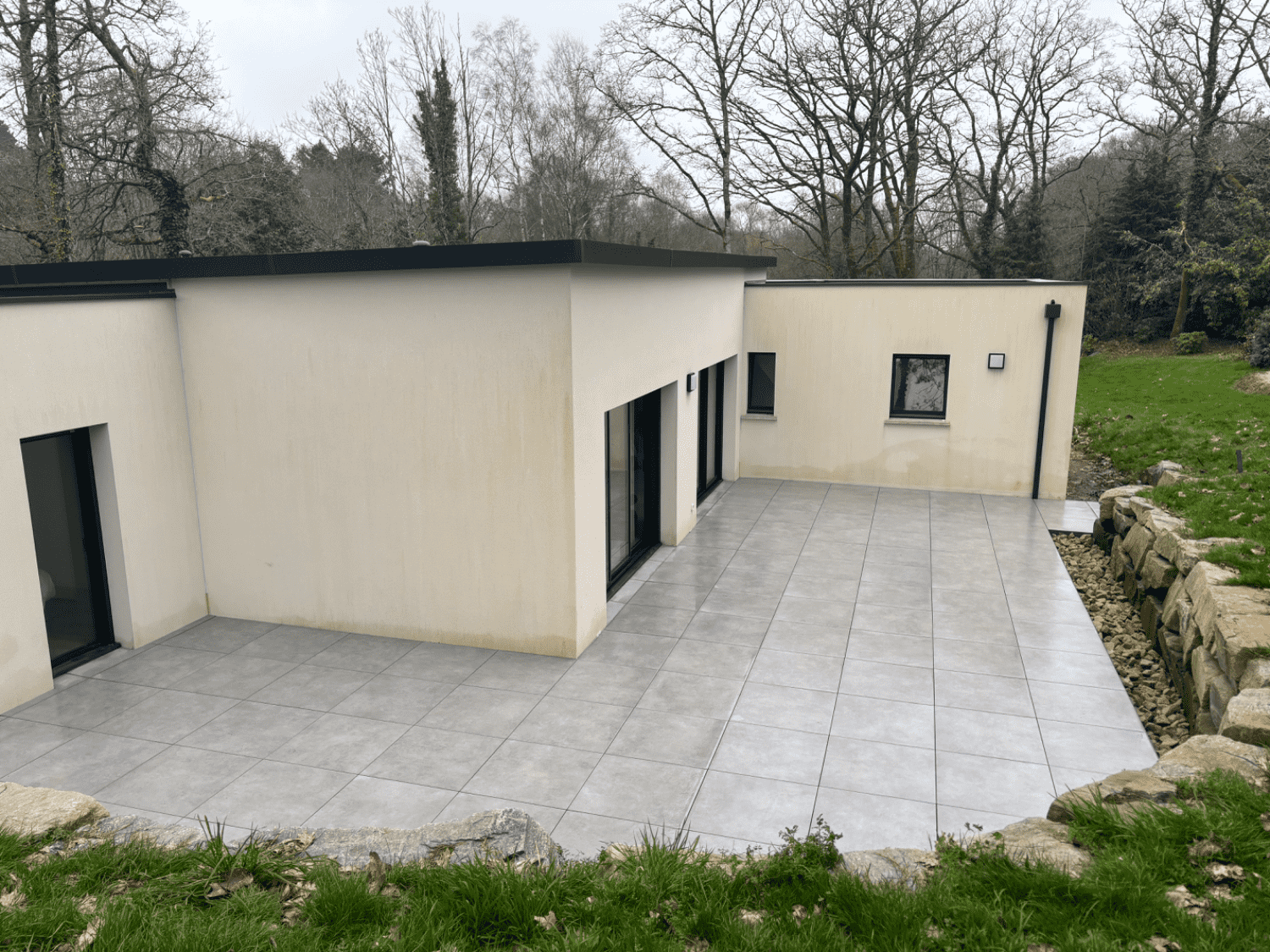 https://perenia.fr/wp-content/uploads/2026/09/terrasse_dallage-2.png