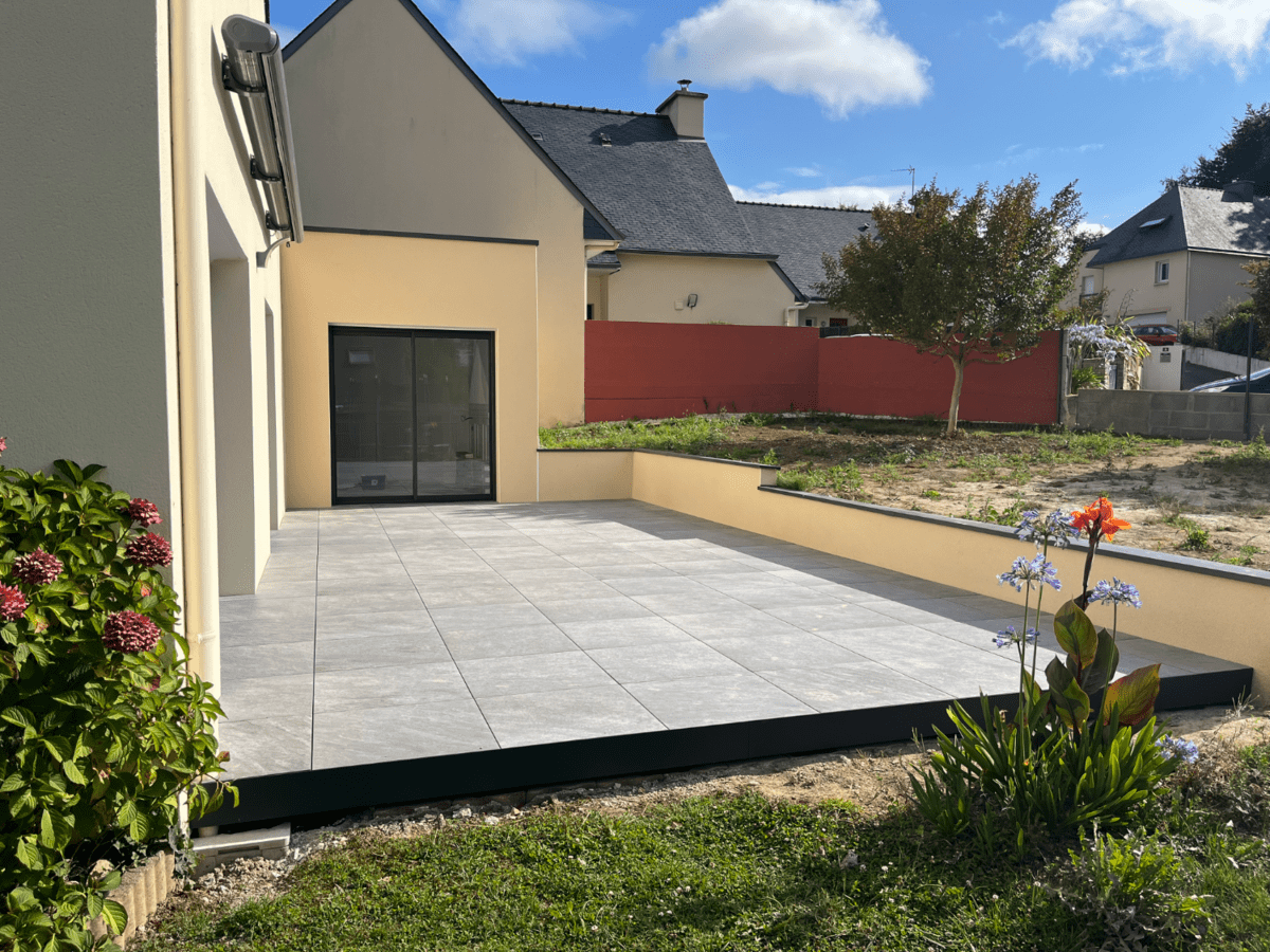 https://perenia.fr/wp-content/uploads/2026/09/terrasse_dalles.png